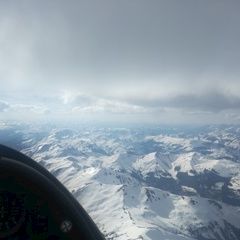 Flugwegposition um 14:45:15: Aufgenommen in der Nähe von Gemeinde Piesendorf, 5721 Piesendorf, Österreich in 3133 Meter